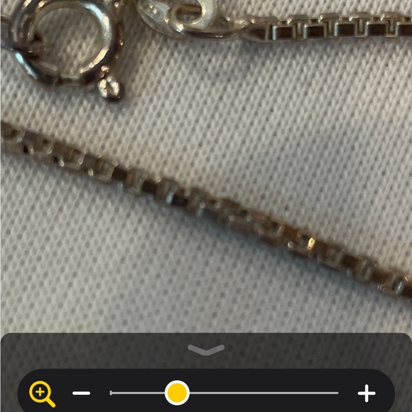 Beautiful Large “Topaz” like stone 16” silver chain. - Picture 8 of 8